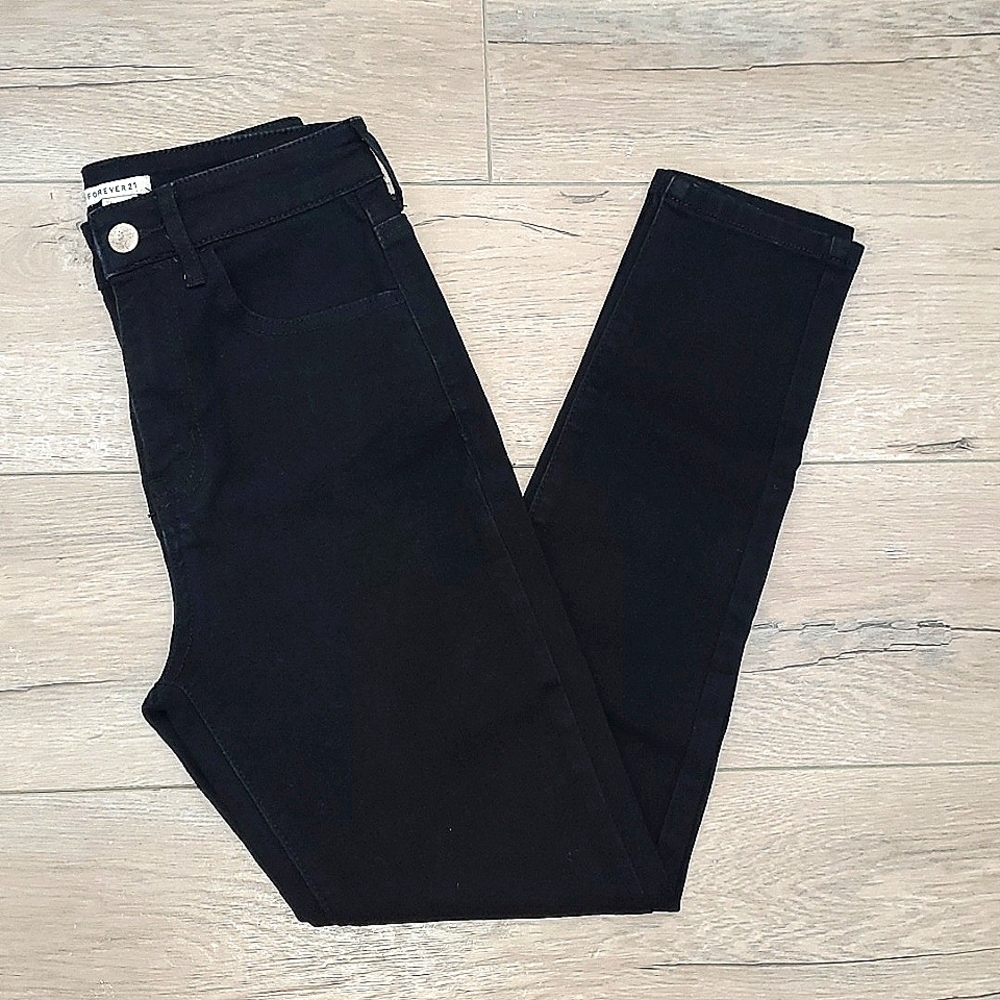 Black skinny jeans